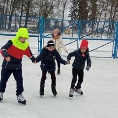 Зима! Лёд! Коньки! Каток! Радость!